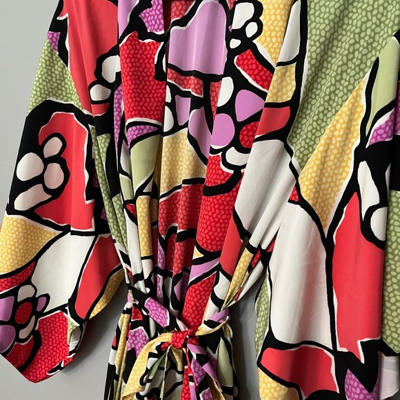 Natori Abstract Patterned Robe - Picture 5 of 6